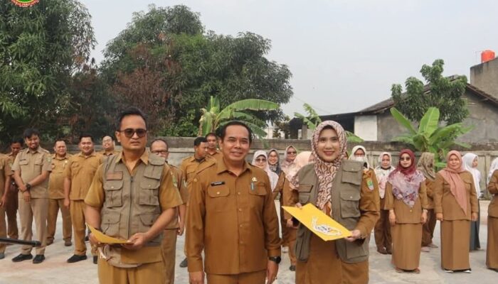DPKP Karawang Gelar Apel Pagi dan Lepas Tim Pemeriksa Hewan Kurban 2025